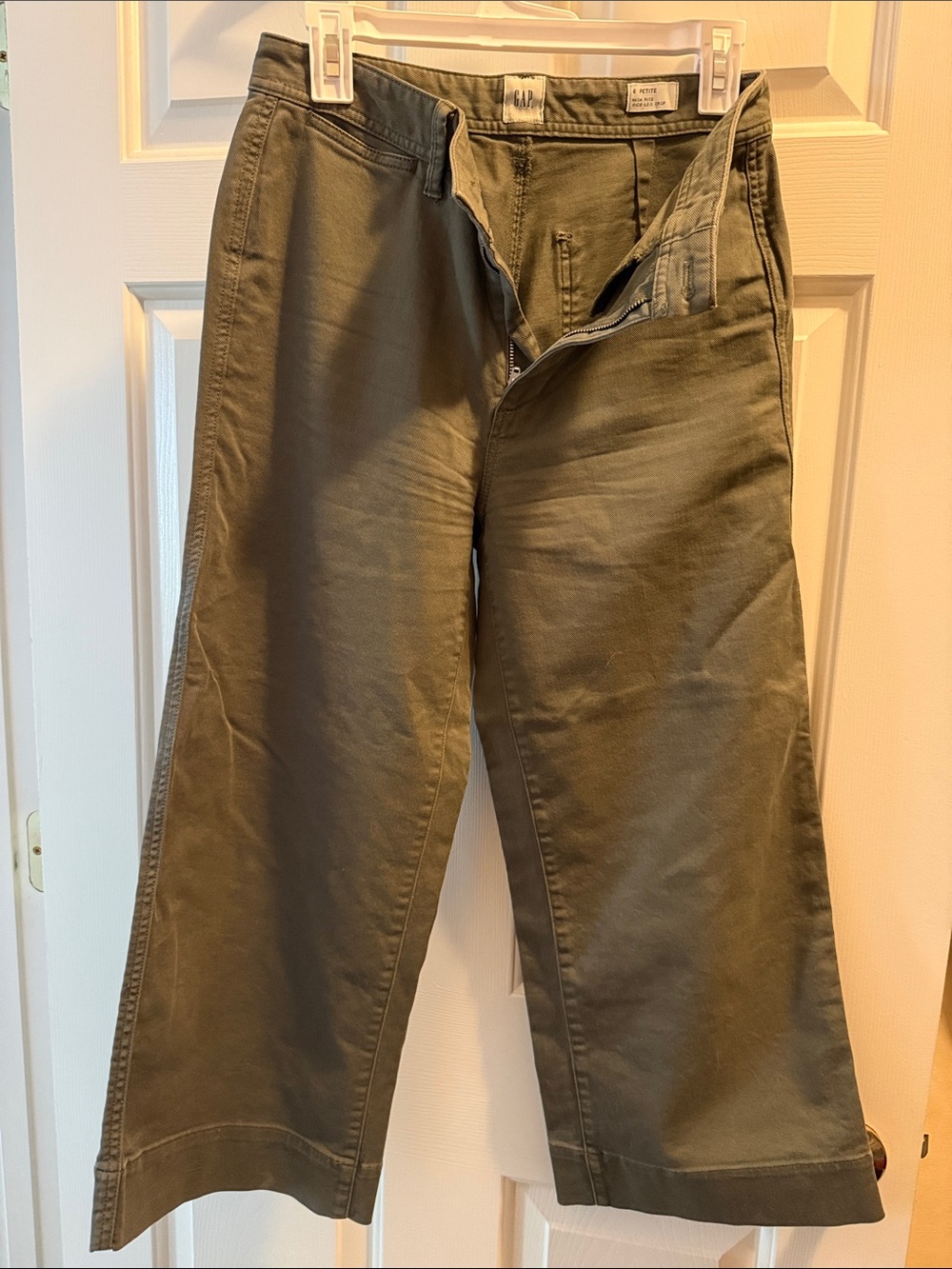 GAP Olive Wide-Leg pants